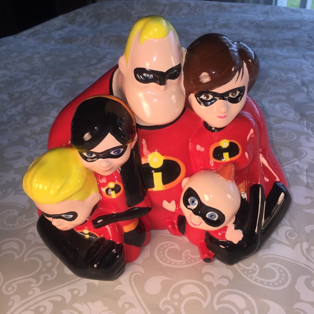 Disney The Incredible’s Sculpted Piggy Money Coin Bank Red Black Yellow